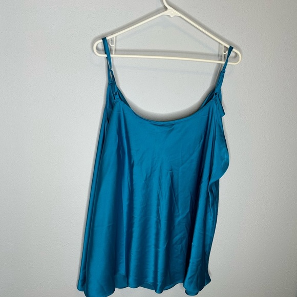 Torrid Satin Cowl Neck Cami size 4X new - Picture 7 of 8